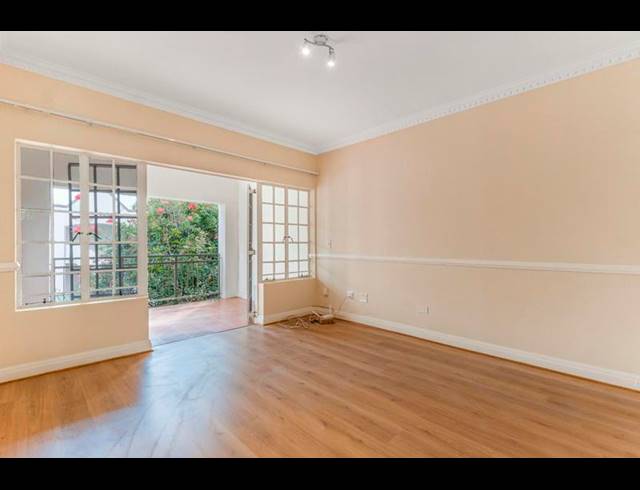 2 BEDROOM APARTMENT FOR SALE IN CRAIGHALL